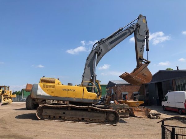 Volvo E201 MX465LS Excavator 2001 - £20,000