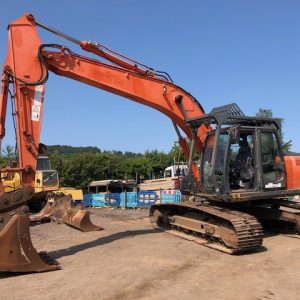 Hitachi ZX210LC-3 Hydraulic Crawler Excavator - £22,000